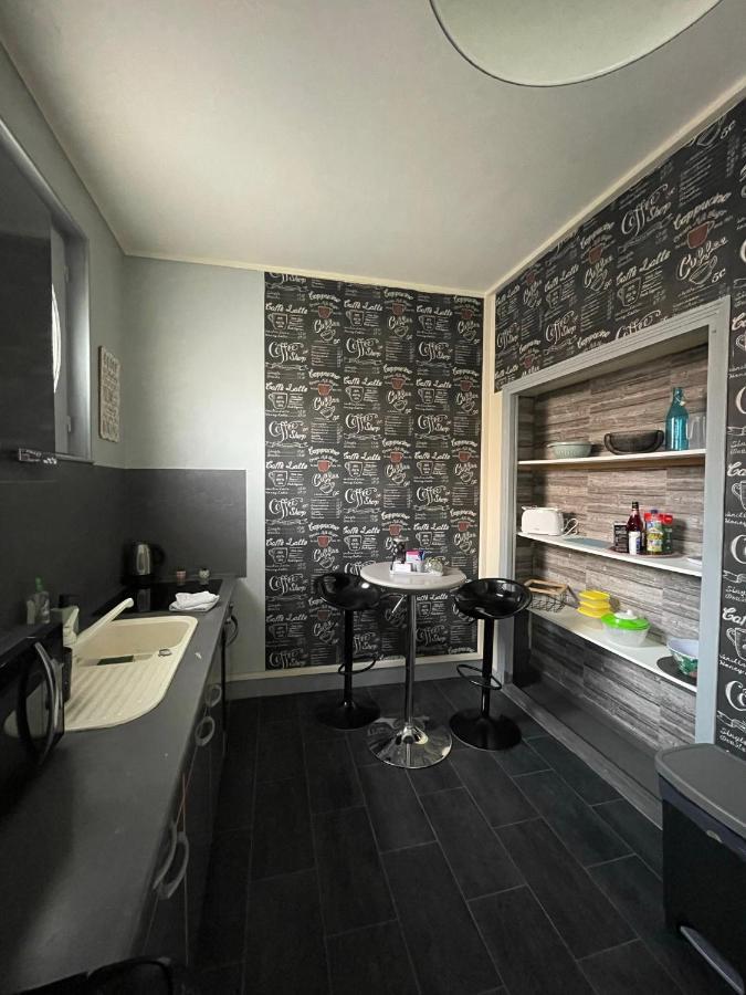 Les Cocons De Stephanie Apartment Виши Екстериор снимка